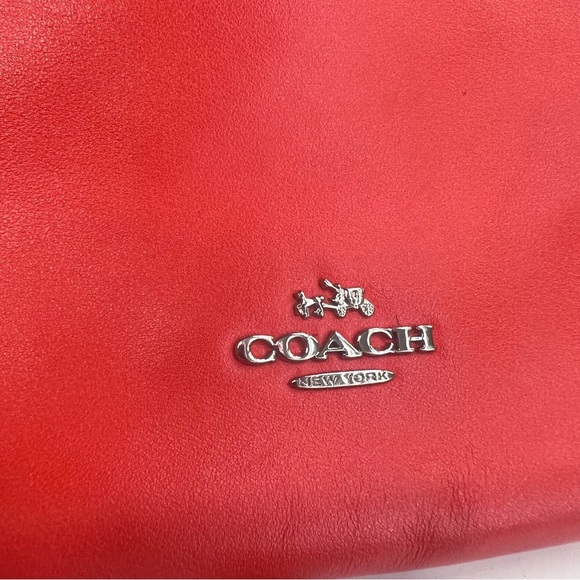 COACH Vintage Crossbody Bag - Picture 7 of 9
